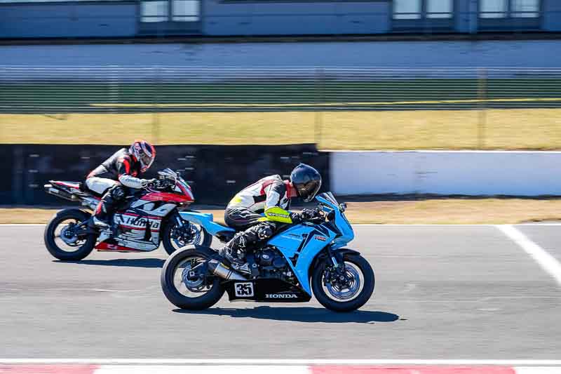 donington no limits trackday;donington park photographs;donington trackday photographs;no limits trackdays;peter wileman photography;trackday digital images;trackday photos